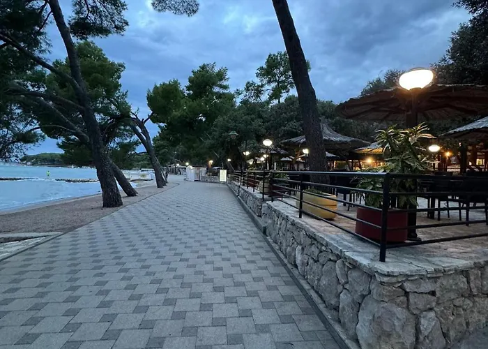 Camping Mobile Nelly 775 Biograd Na Moru