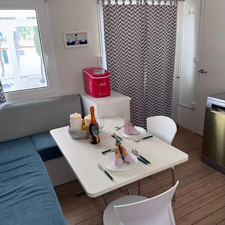 Mobile Nelly 841 Biograd Na Moru