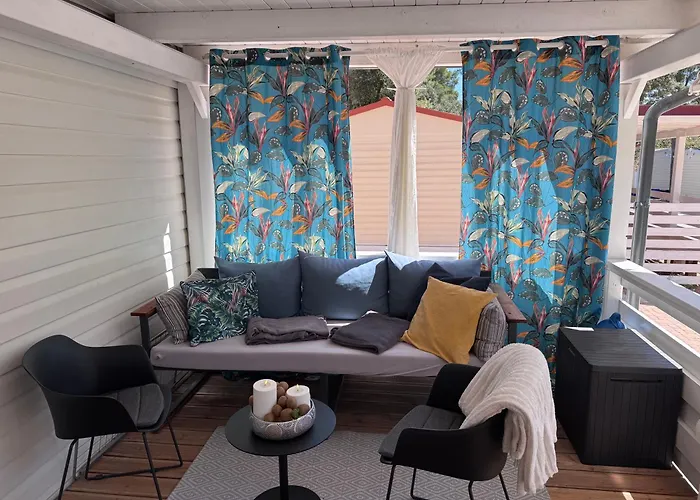 Kamp alanı Mobile Nelly 841 Biograd Na Moru